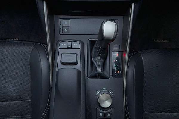 2016 Lexus IS IS200t Luxury ASE30R