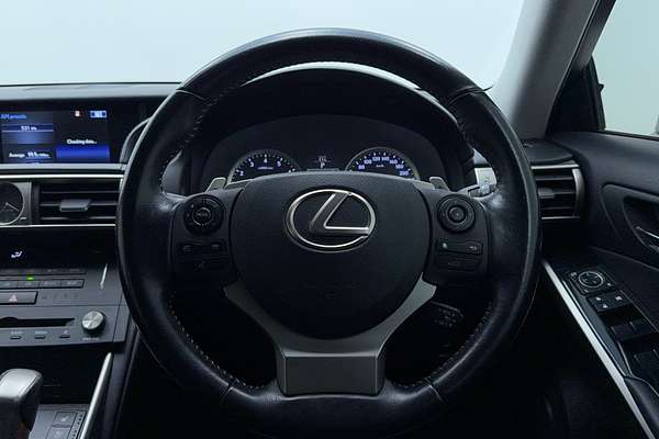 2016 Lexus IS IS200t Luxury ASE30R
