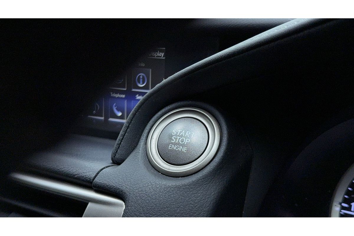 2016 Lexus IS IS200t Luxury ASE30R