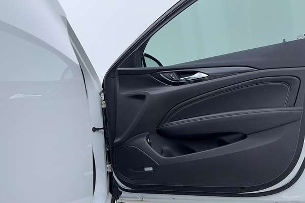 2018 Holden Calais V ZB