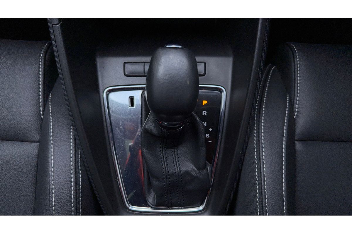 2019 MG ZS Essence AZS1