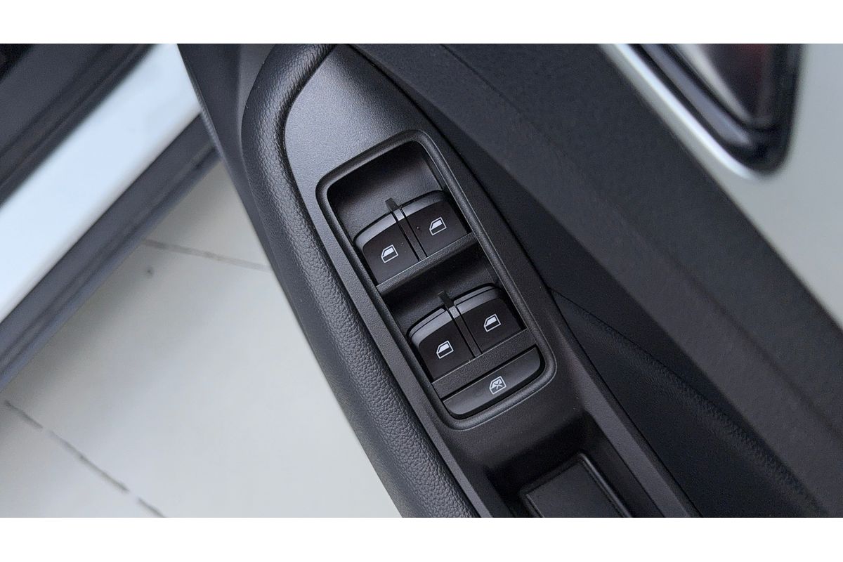 2019 MG ZS Essence AZS1