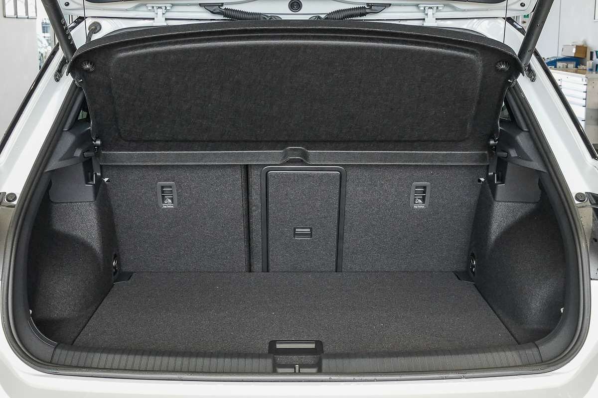 2025 Volkswagen T-Roc R D11