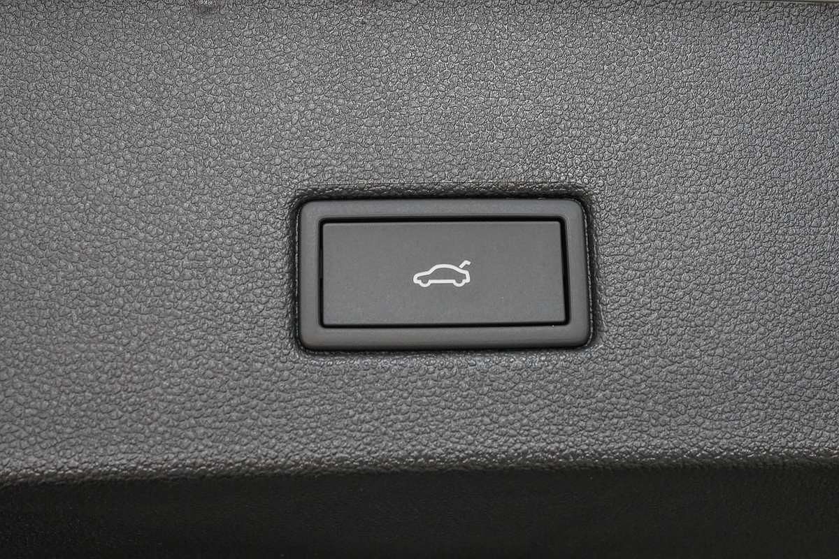 2025 Volkswagen T-Roc R D11