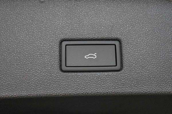 2025 Volkswagen T-Roc R D11