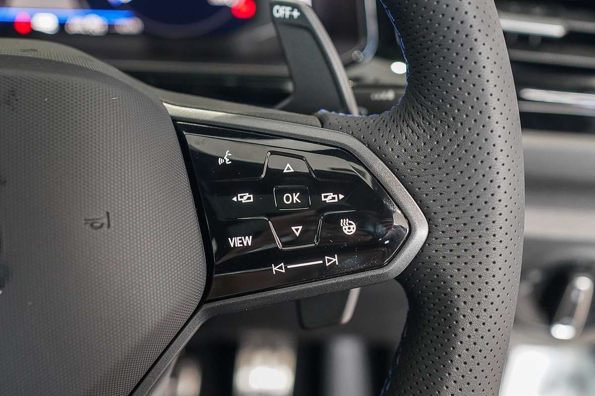 2025 Volkswagen T-Roc R D11