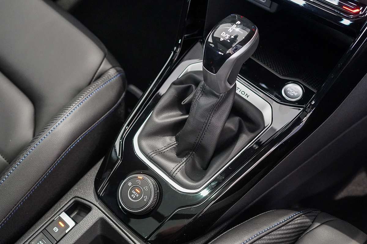 2025 Volkswagen T-Roc R D11