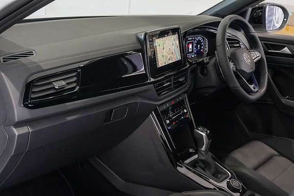 2025 Volkswagen T-Roc R D11