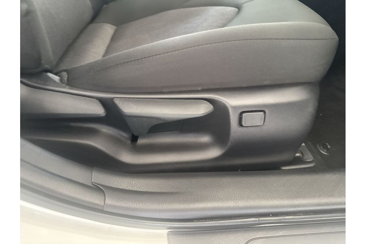 2019 Toyota Camry Ascent AXVH71R