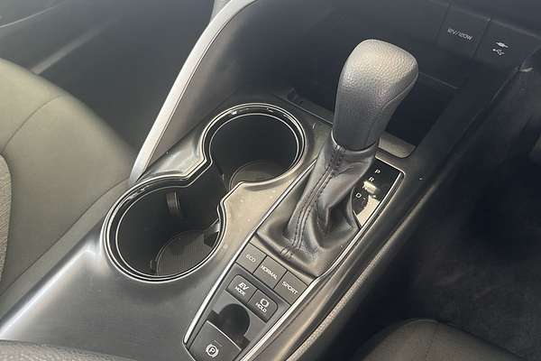 2019 Toyota Camry Ascent AXVH71R