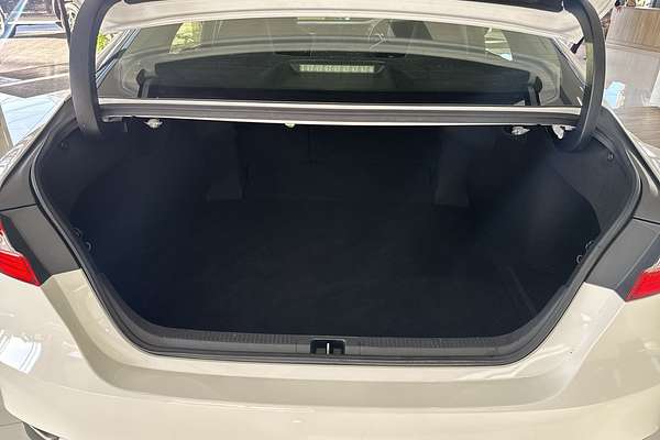 2019 Toyota Camry Ascent AXVH71R