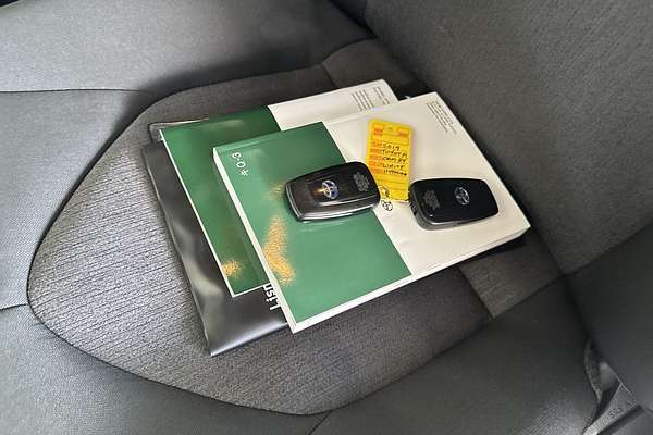 2019 Toyota Camry Ascent AXVH71R