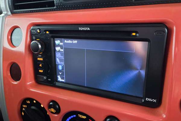 2013 Toyota FJ Cruiser GSJ15R