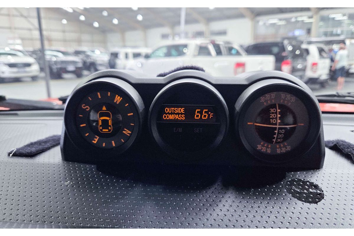 2013 Toyota FJ Cruiser GSJ15R