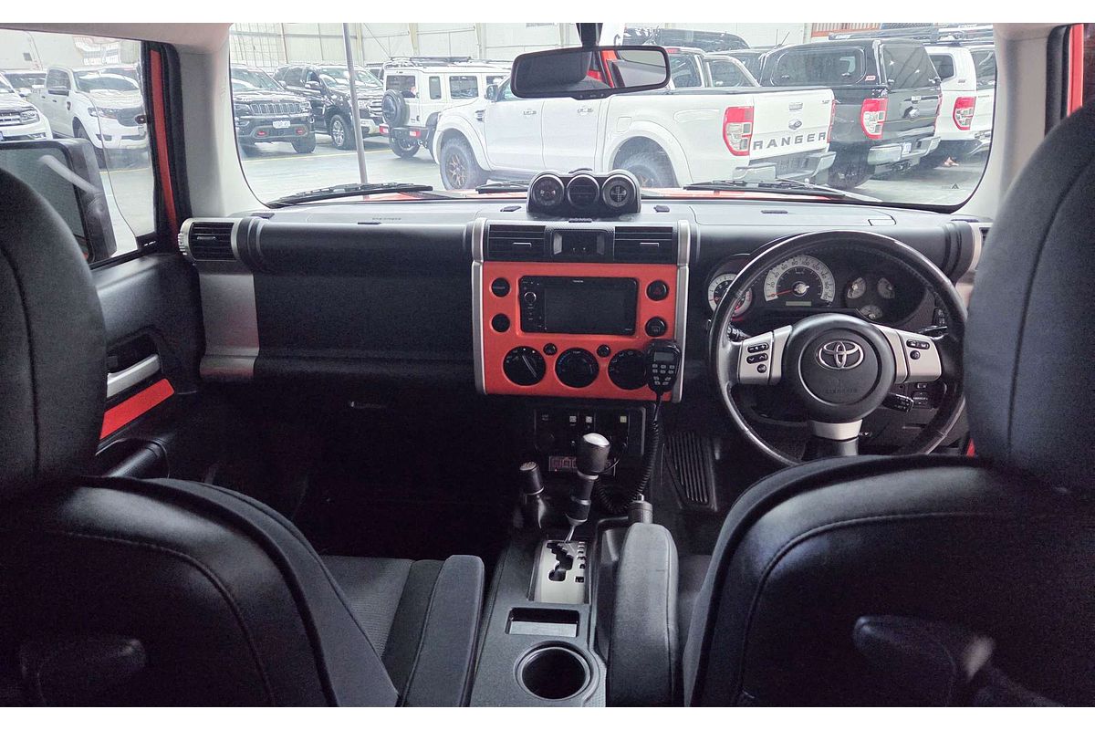 2013 Toyota FJ Cruiser GSJ15R