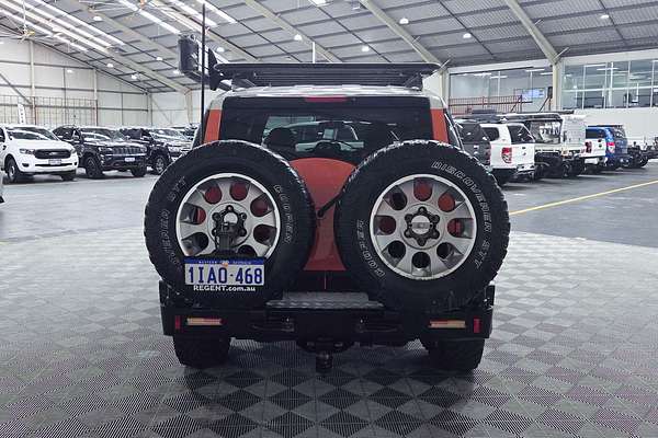 2013 Toyota FJ Cruiser GSJ15R