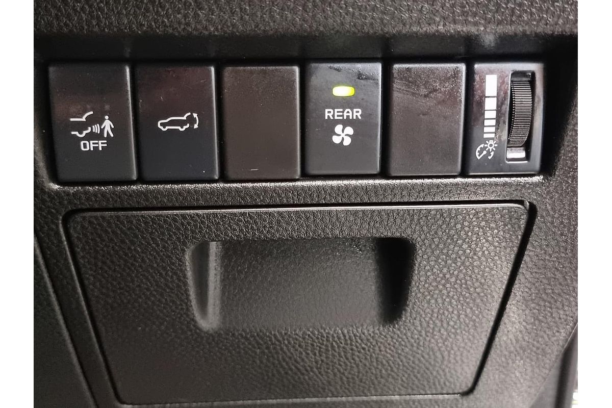 2024 Isuzu MU-X LS-U