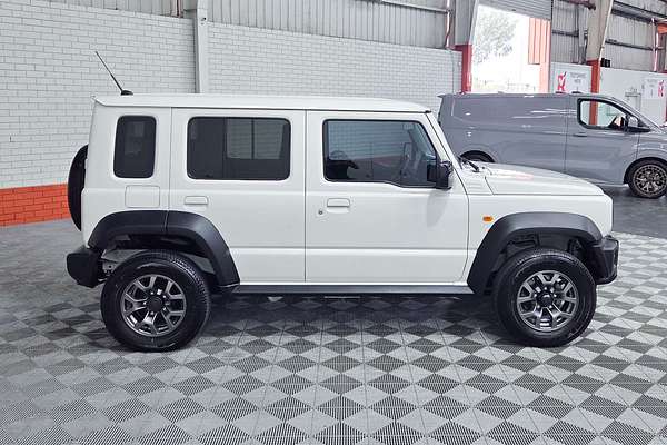 2023 Suzuki Jimny GLX GJ