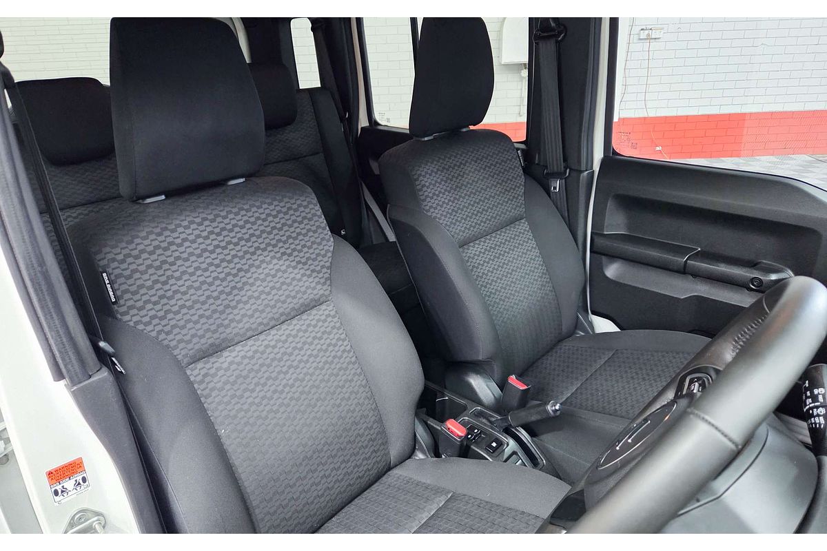 2023 Suzuki Jimny GLX GJ