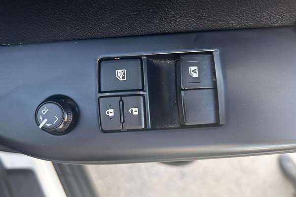 2023 Toyota Hilux SR GUN126R 4X4