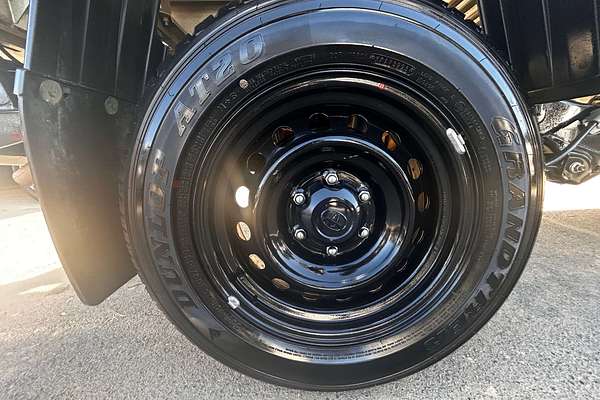 2023 Toyota Hilux SR GUN126R 4X4