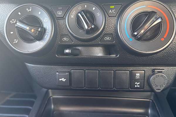 2023 Toyota Hilux SR GUN126R 4X4