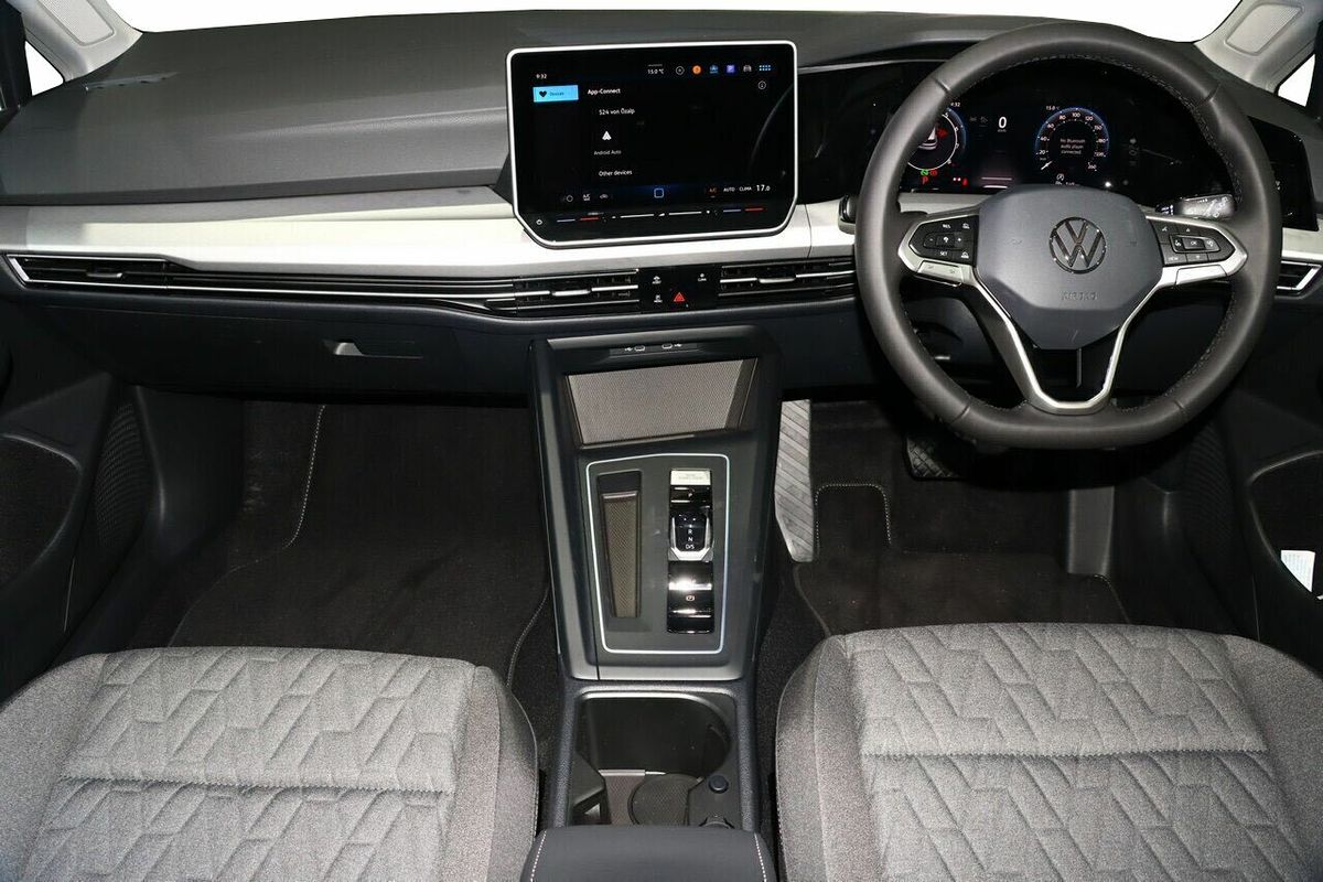 2025 Volkswagen Golf 110TSI Life 8.5
