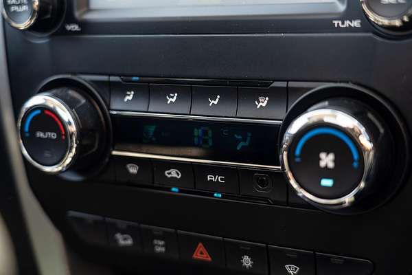 2020 Mahindra PIK-UP S6+