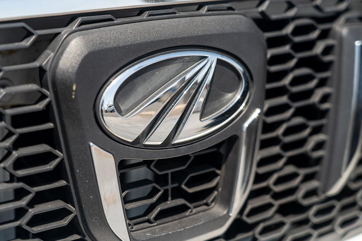 2020 Mahindra PIK-UP S6+