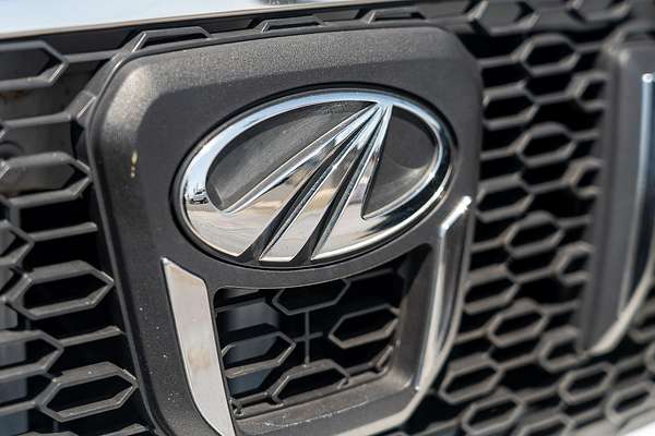 2020 Mahindra PIK-UP S6+