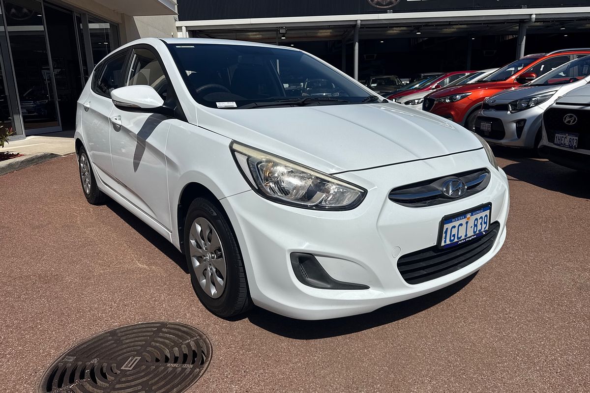 2016 Hyundai Accent Active RB4