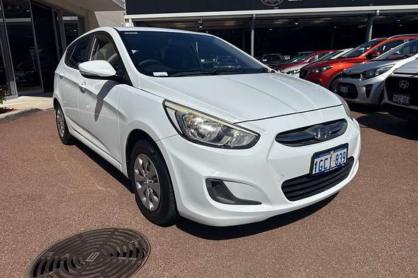 2016 Hyundai Accent Active RB4