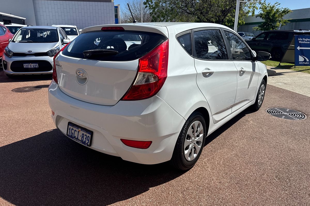 2016 Hyundai Accent Active RB4