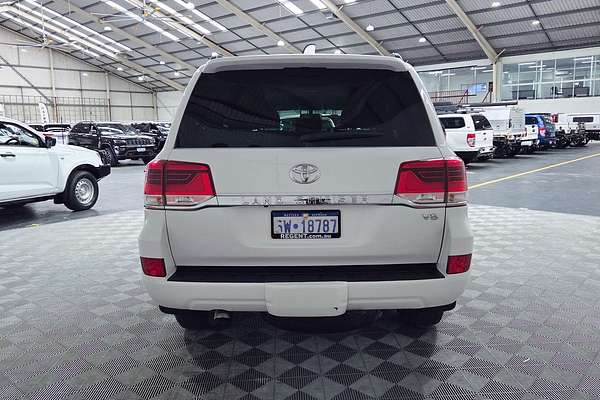 2016 Toyota Landcruiser GXL VDJ200R