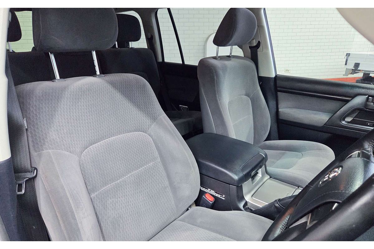 2016 Toyota Landcruiser GXL VDJ200R