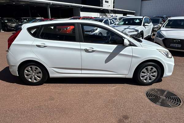 2016 Hyundai Accent Active RB4