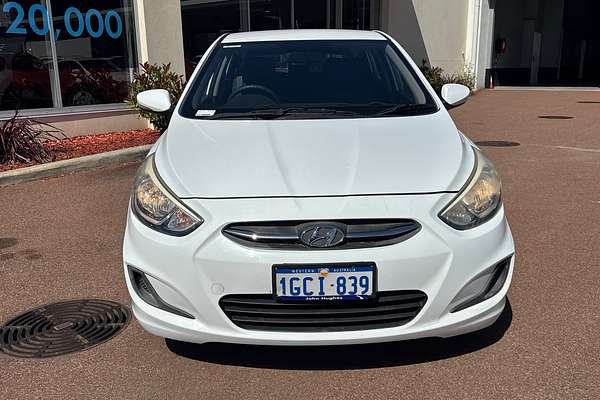 2016 Hyundai Accent Active RB4