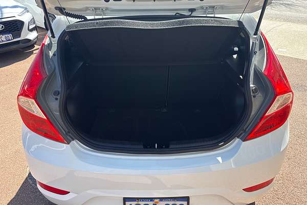 2016 Hyundai Accent Active RB4