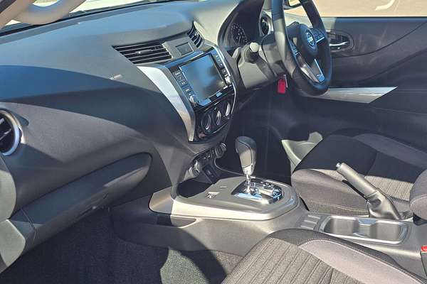 2024 Nissan Navara ST D23 4X4