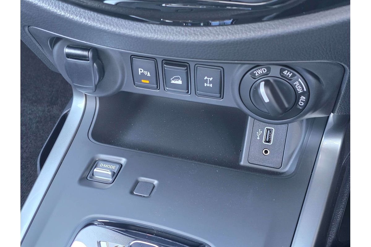 2024 Nissan Navara ST D23 4X4