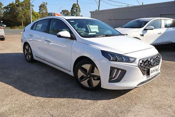 2022 Hyundai IONIQ Hybrid Premium AE.V4