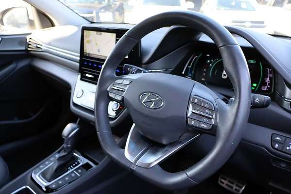 2022 Hyundai IONIQ Hybrid Premium AE.V4