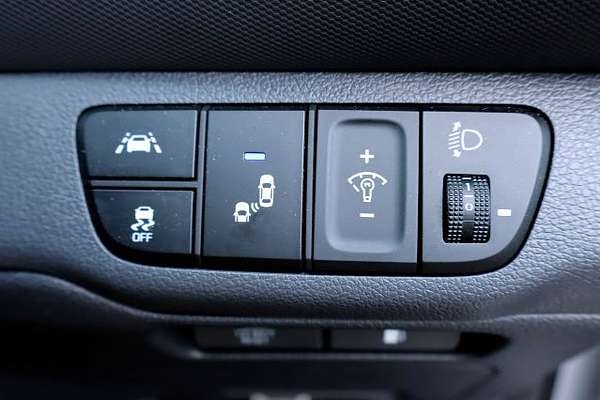 2022 Hyundai IONIQ Hybrid Premium AE.V4