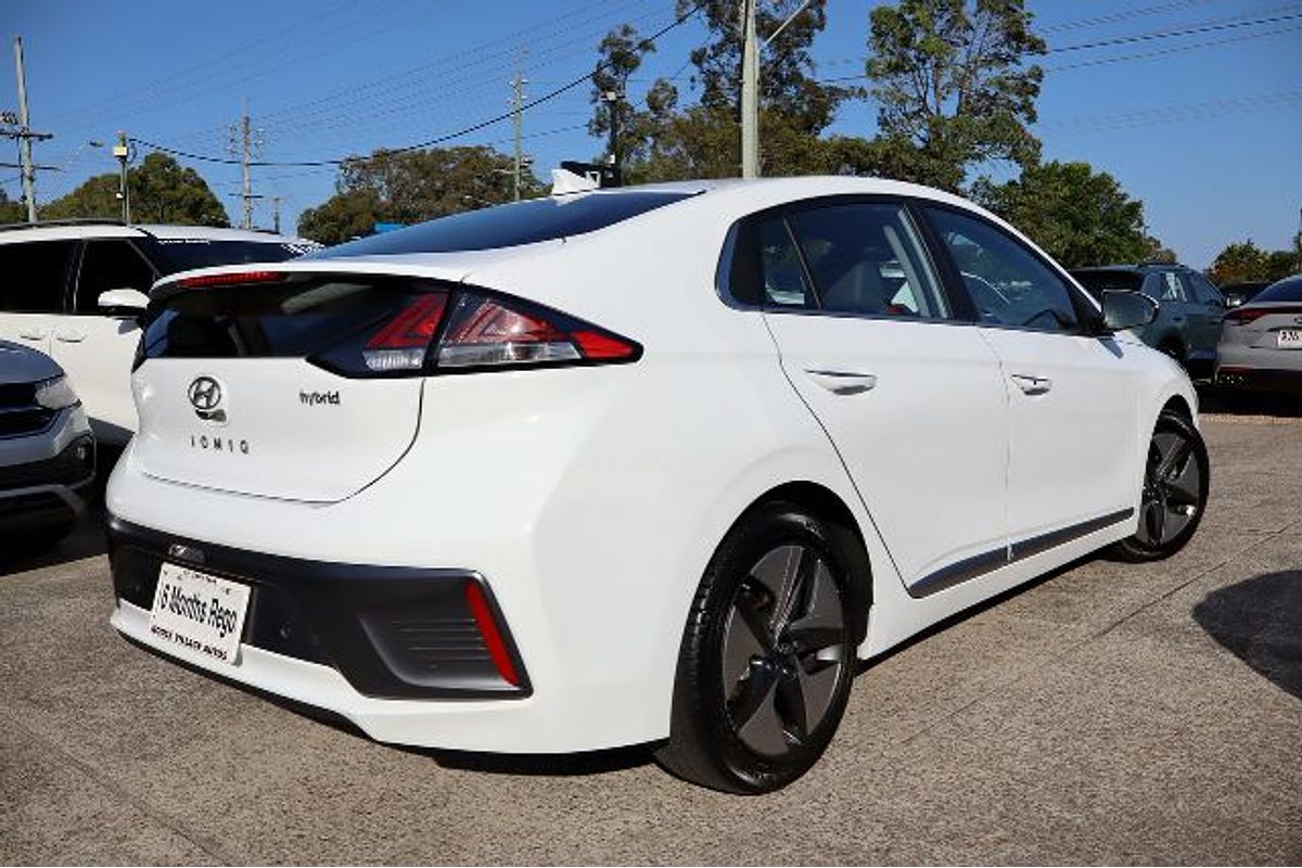 2022 Hyundai IONIQ Hybrid Premium AE.V4