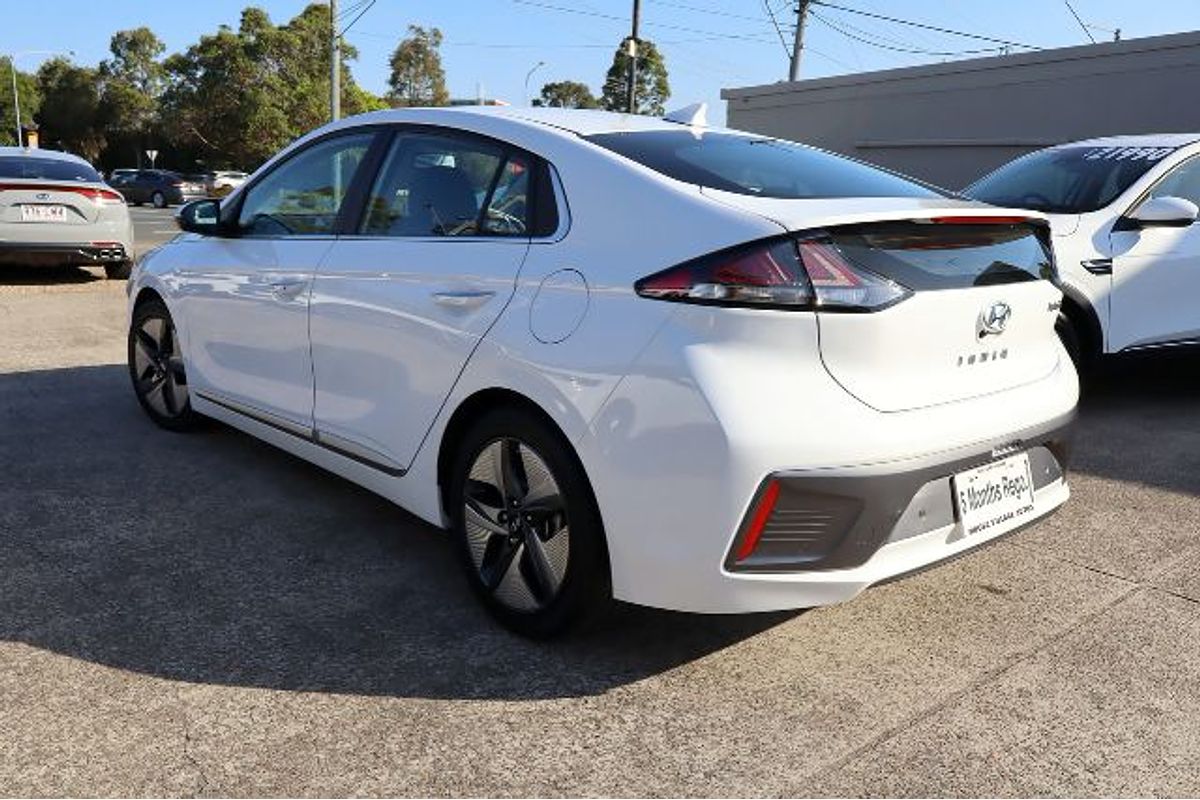 2022 Hyundai IONIQ Hybrid Premium AE.V4