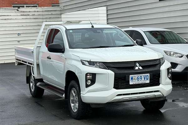 2020 Mitsubishi Triton GLX+ MR 4X4