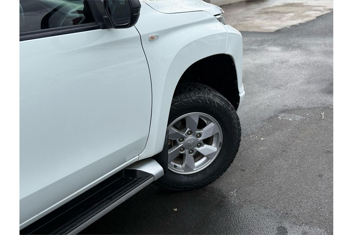 2020 Mitsubishi Triton GLX+ MR 4X4