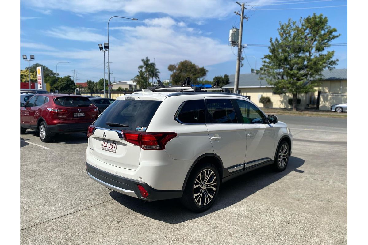 2017 Mitsubishi Outlander LS Safety Pack ZK