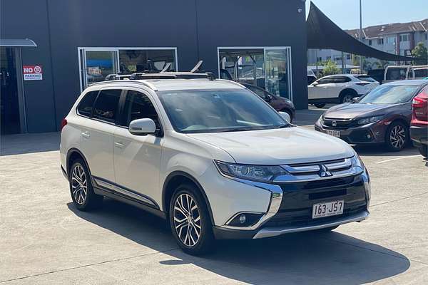 2017 Mitsubishi Outlander LS Safety Pack ZK
