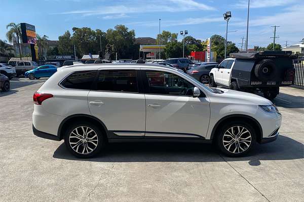 2017 Mitsubishi Outlander LS Safety Pack ZK